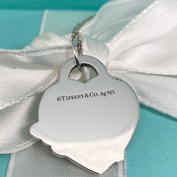 Tiffany & Co enamel butterfly necklace limited edition RARE Return to Tiffany - Picture 3 of 8